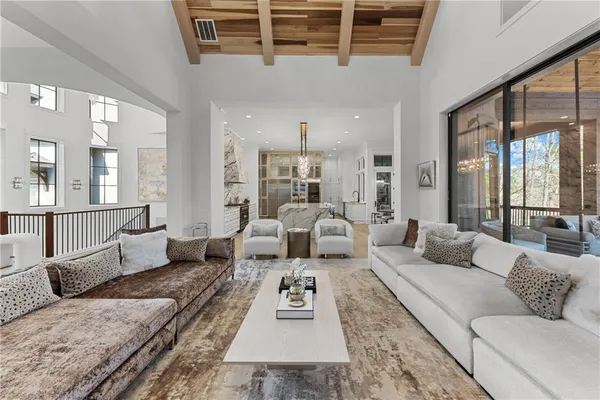 $11,800,000 | 1180 Broadpoint Drive, Greensboro, GA 30642