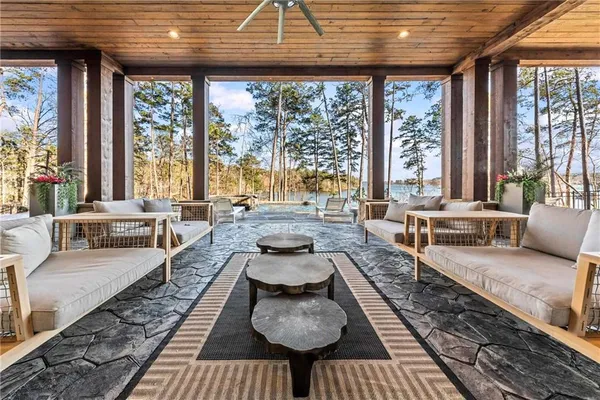 $11,800,000 | 1180 Broadpoint Drive, Greensboro, GA 30642