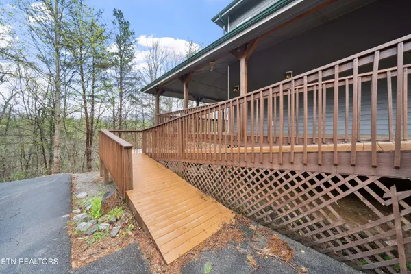$1,790,000 | 510 Wildflower Ridge Road, Gatlinburg, TN 37738