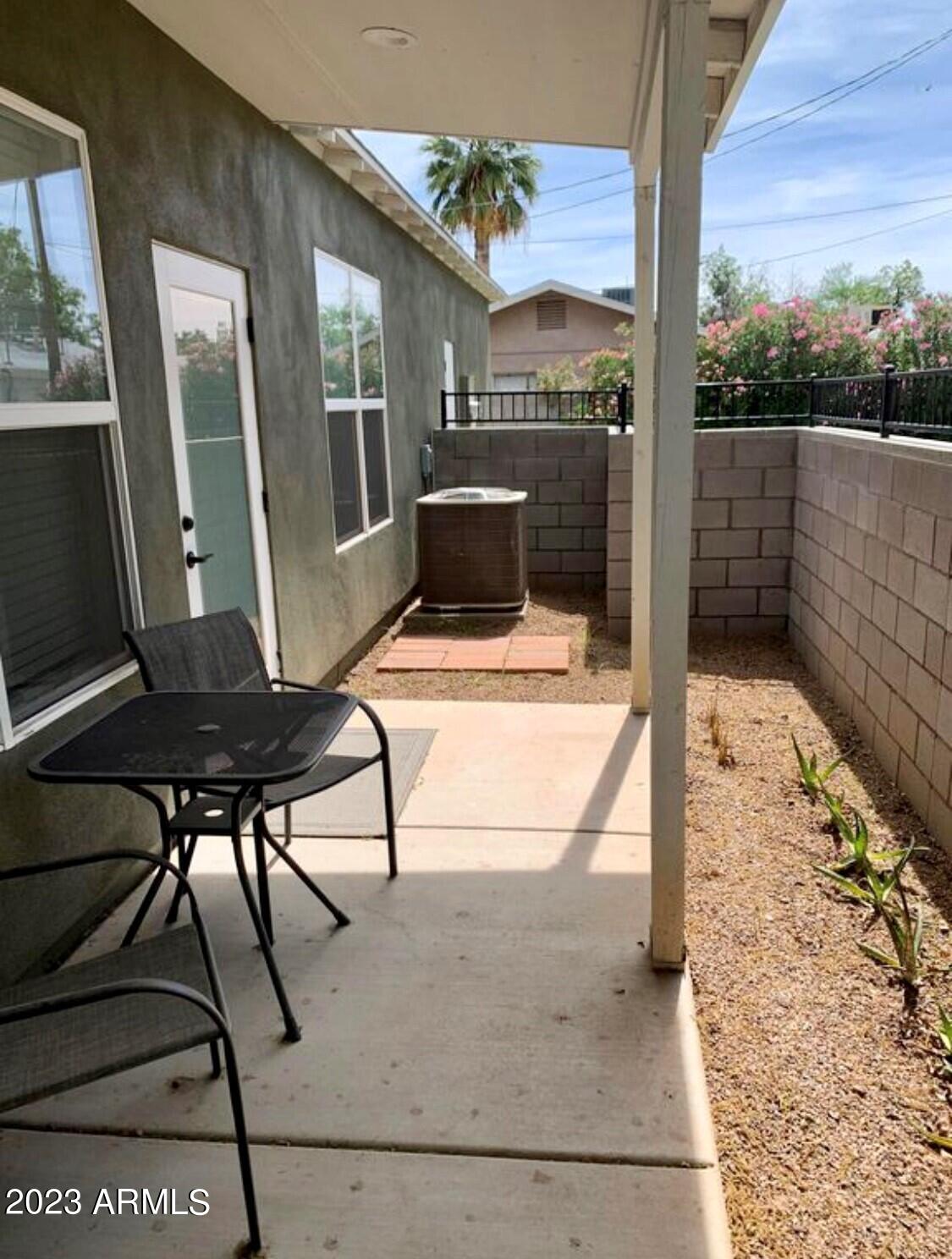 522 West 9th Street Tempe, AZ 85281 - Photo 25 of 28 825 S Roosevelt property front porch