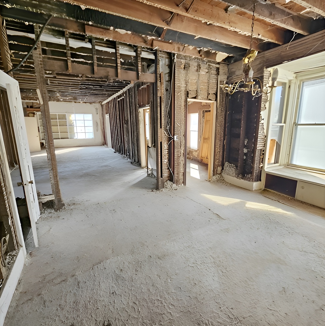 212 South Tryon Street Woodstock, IL 60098 - Photo 14 of 19