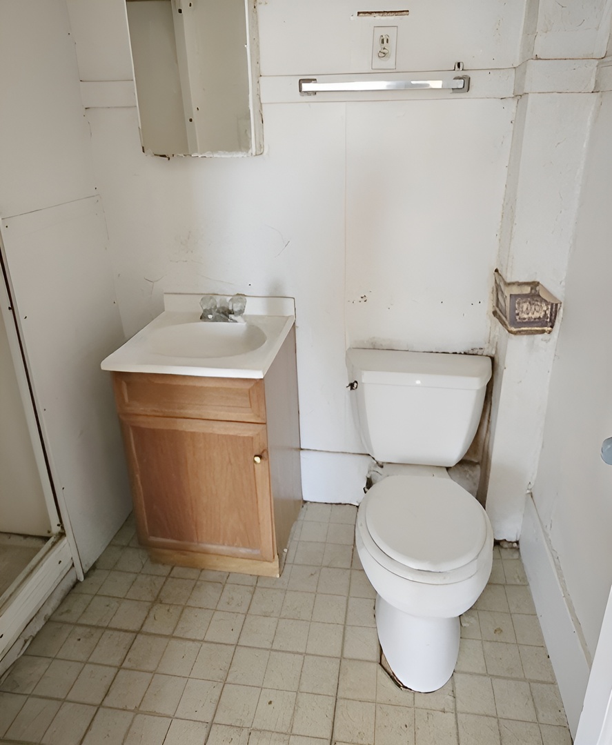 212 South Tryon Street Woodstock, IL 60098 - Photo 17 of 19