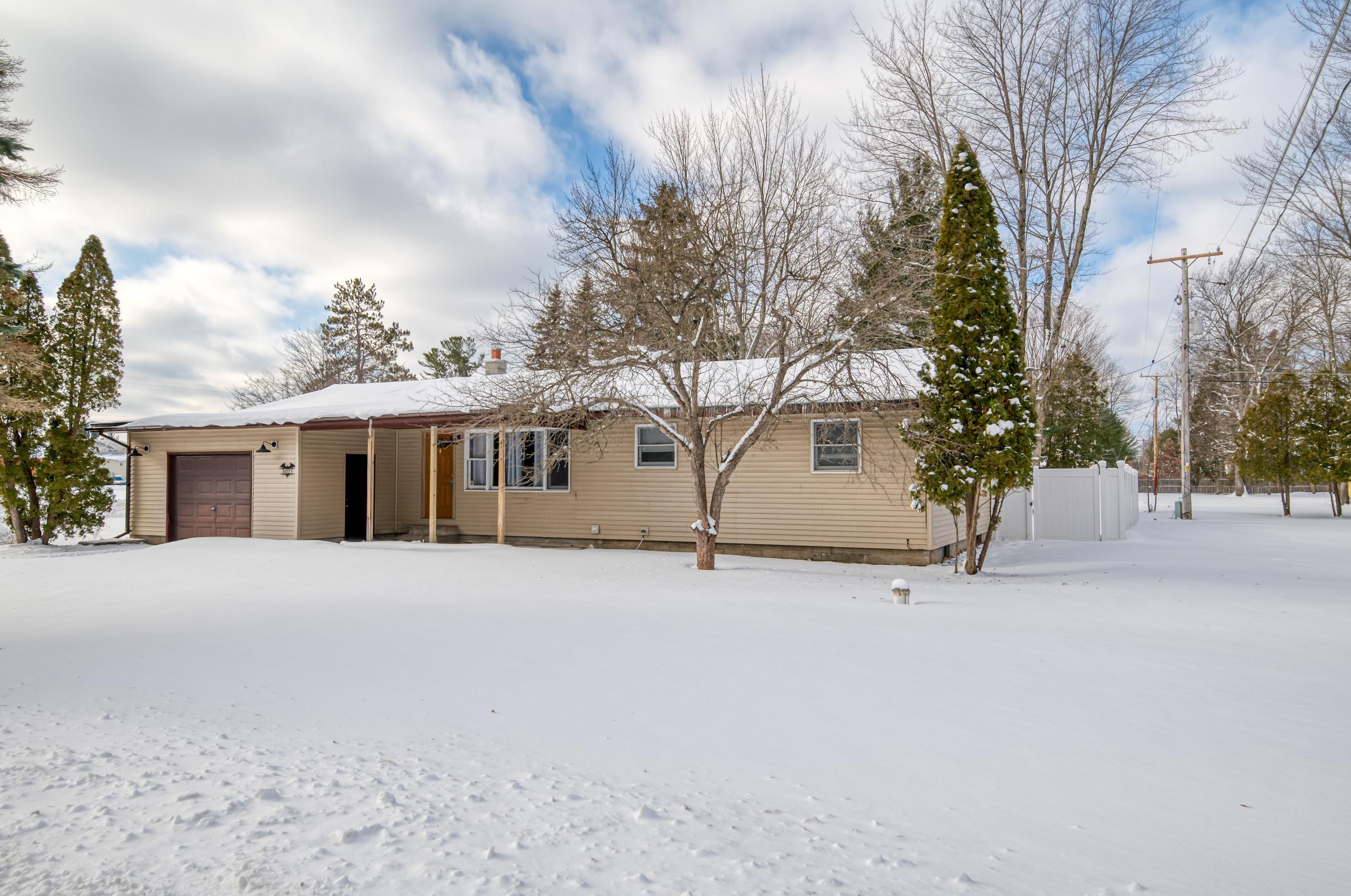 1021 West Kalkaska Road Kalkaska, MI 49646 - Photo 31 of 36 1941624-97d5abd3-2438-4f49-b585-81edd37d4586.JPG