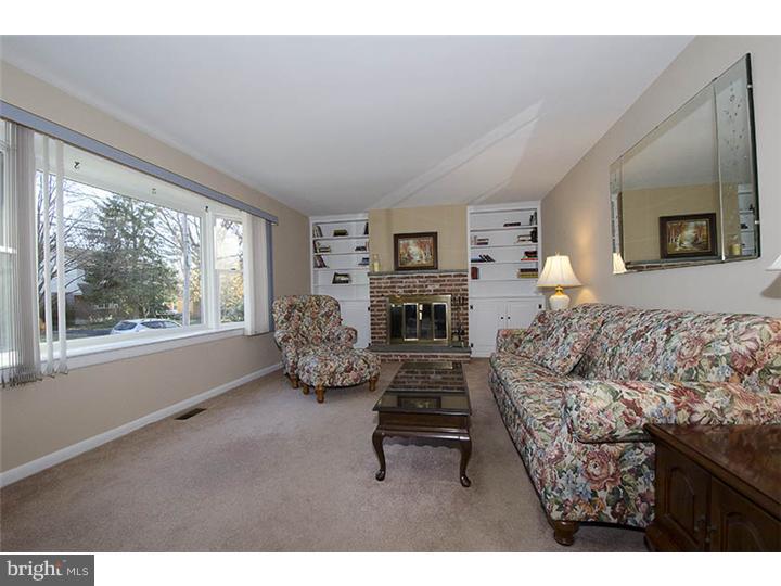 20 West Clearfield Road Havertown, PA 19083 - Photo 3 of 22