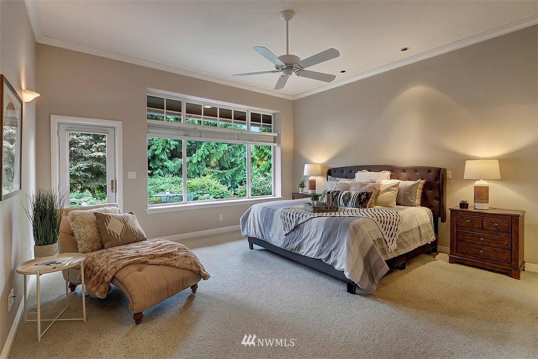 9802 174th Avenue Southeast Renton, WA 98059 - Photo 9 of 35 Gallery Image 9
