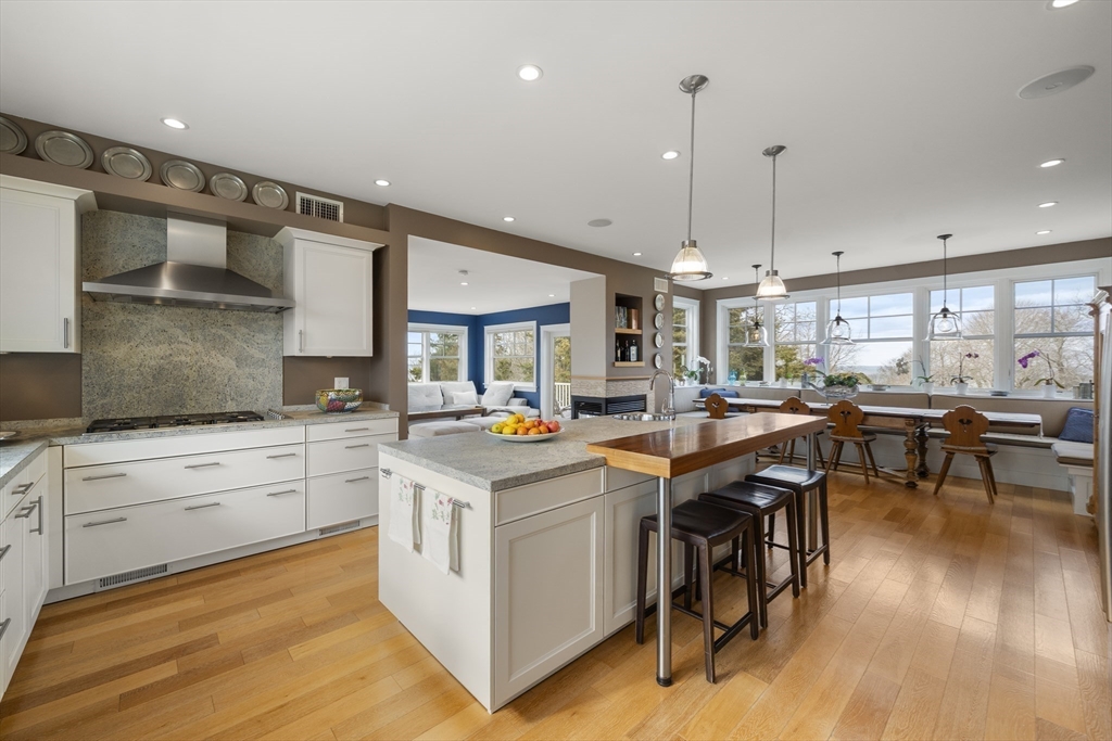 85 R Warren Avenue Plymouth, MA 02360 - Photo 11 of 42