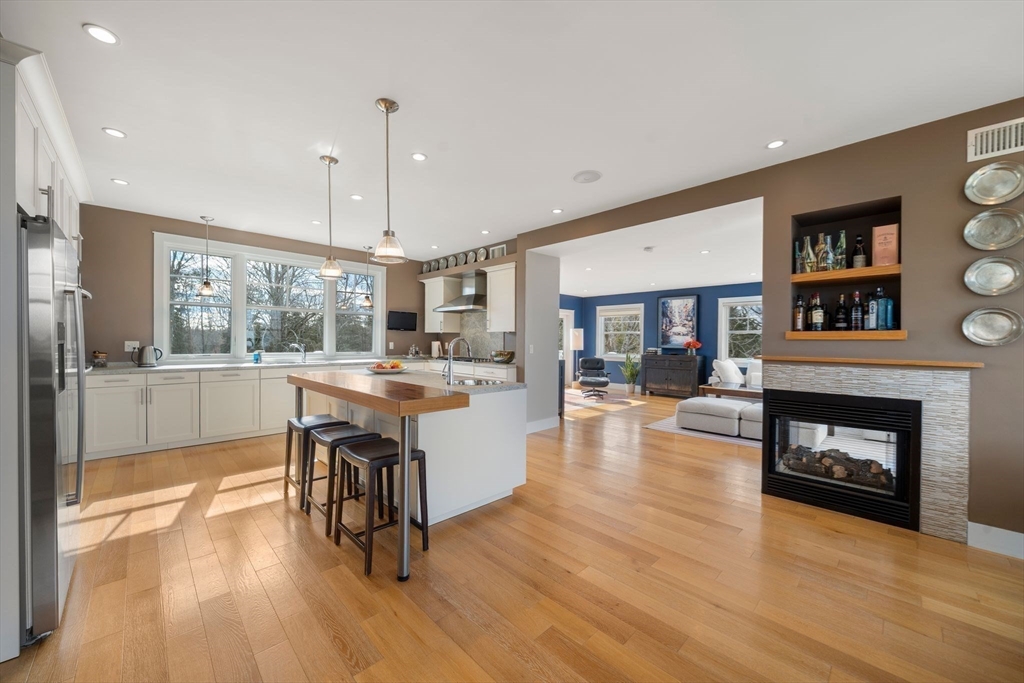 85 R Warren Avenue Plymouth, MA 02360 - Photo 13 of 42