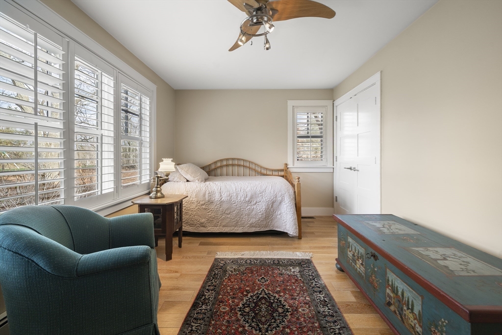 85 R Warren Avenue Plymouth, MA 02360 - Photo 19 of 42
