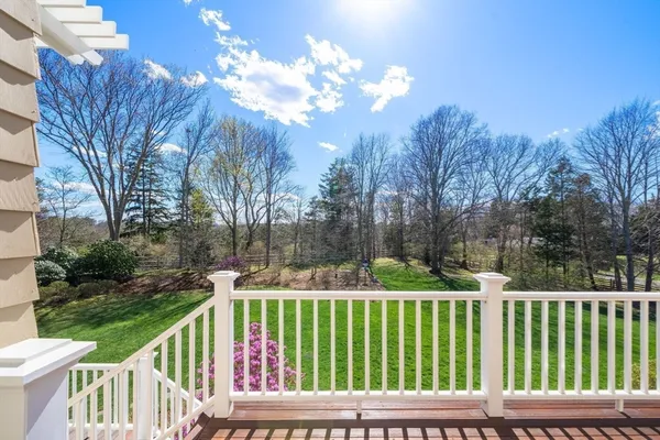 $1,888,000 | 85 R Warren Avenue, Plymouth, MA 02360