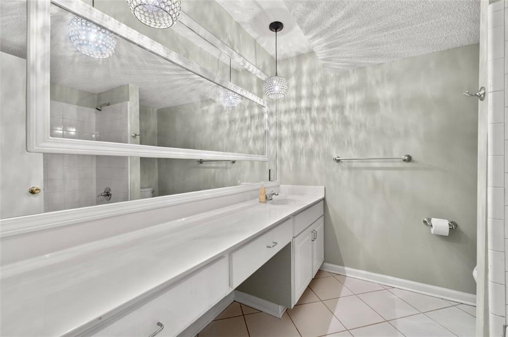 6851 Roswell Road, Unit H18 Atlanta, GA 30328 - Photo 22 of 33