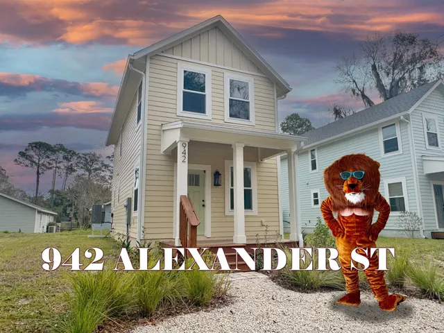 $1,925 | 942 Alexander Street, St. Augustine, FL 32084
