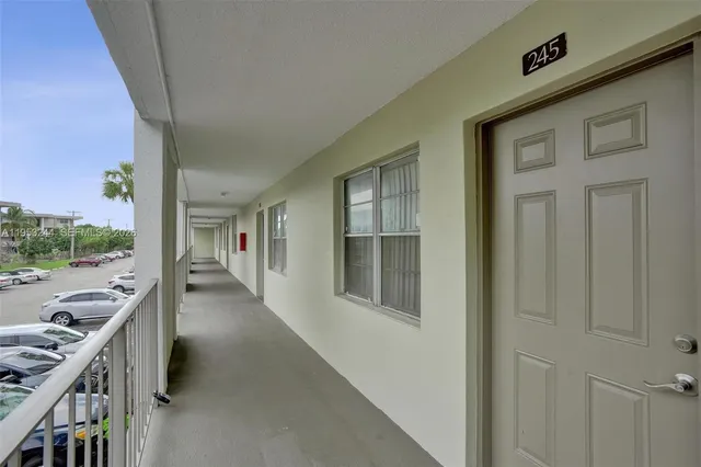 $85,000 | 2999 Northwest 48th Avenue, Unit 245, Lauderdale Lakes, FL 33313
