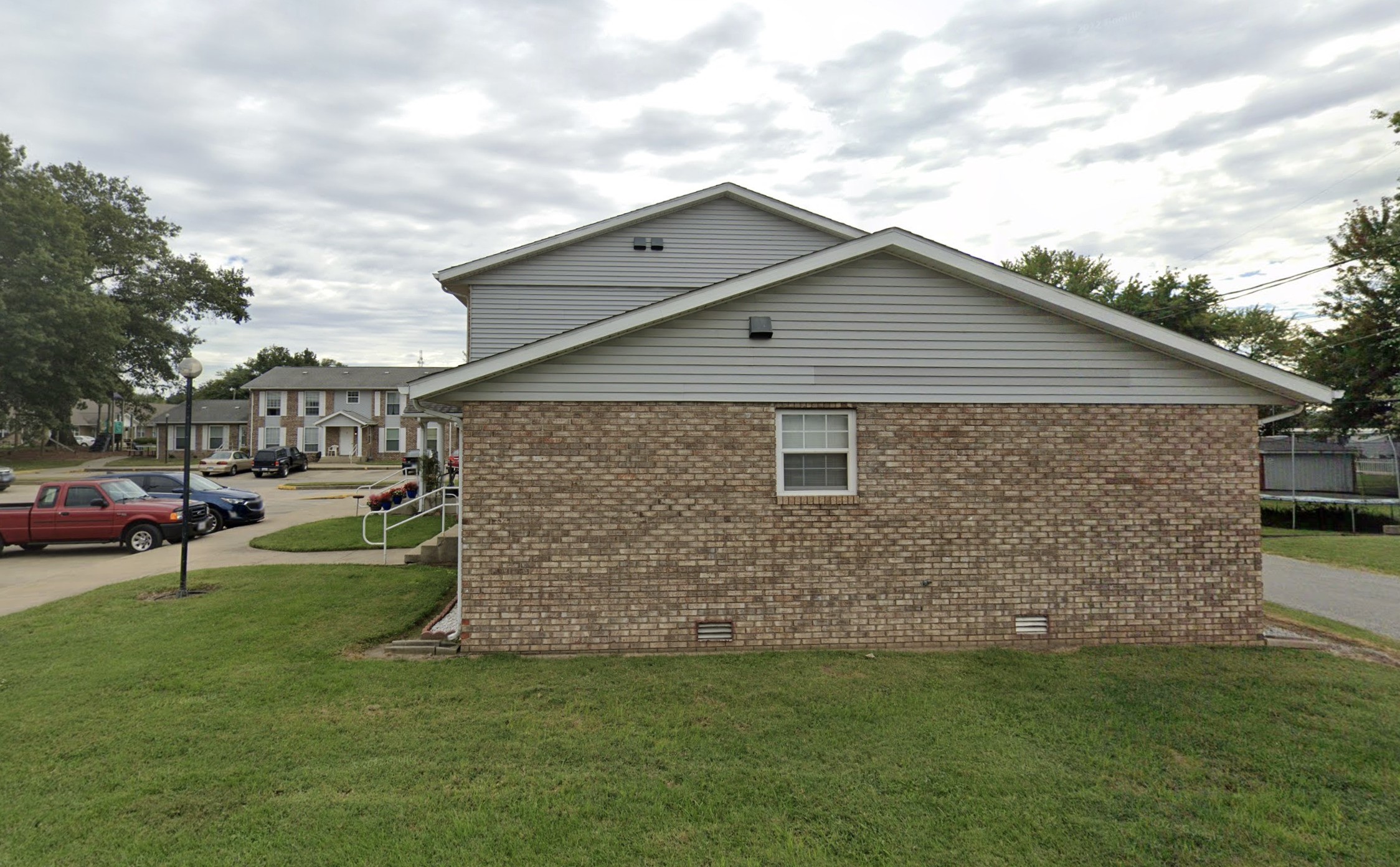 203 North Division Street Mount Carmel, IL 62863 - Photo 6 of 8 a front view of house with yard and green space