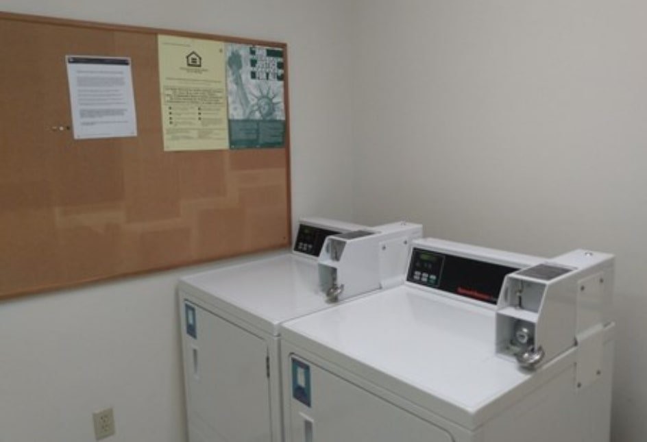 203 North Division Street Mount Carmel, IL 62863 - Photo 8 of 8 a utility room with dryer and washer