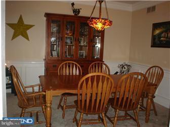 1 Gilbert Stuart Way Evesham, NJ 08053 - Photo 8 of 12 Dining Room