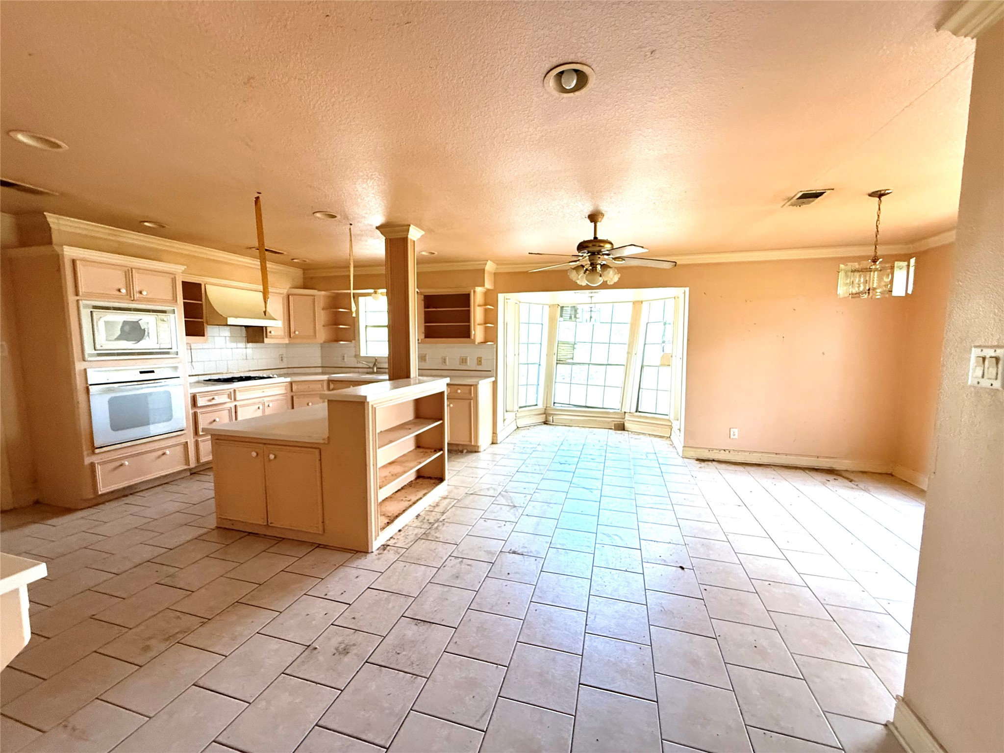 15696 Westgate Road Splendora, TX 77372 - Photo 7 of 17 Kitchen