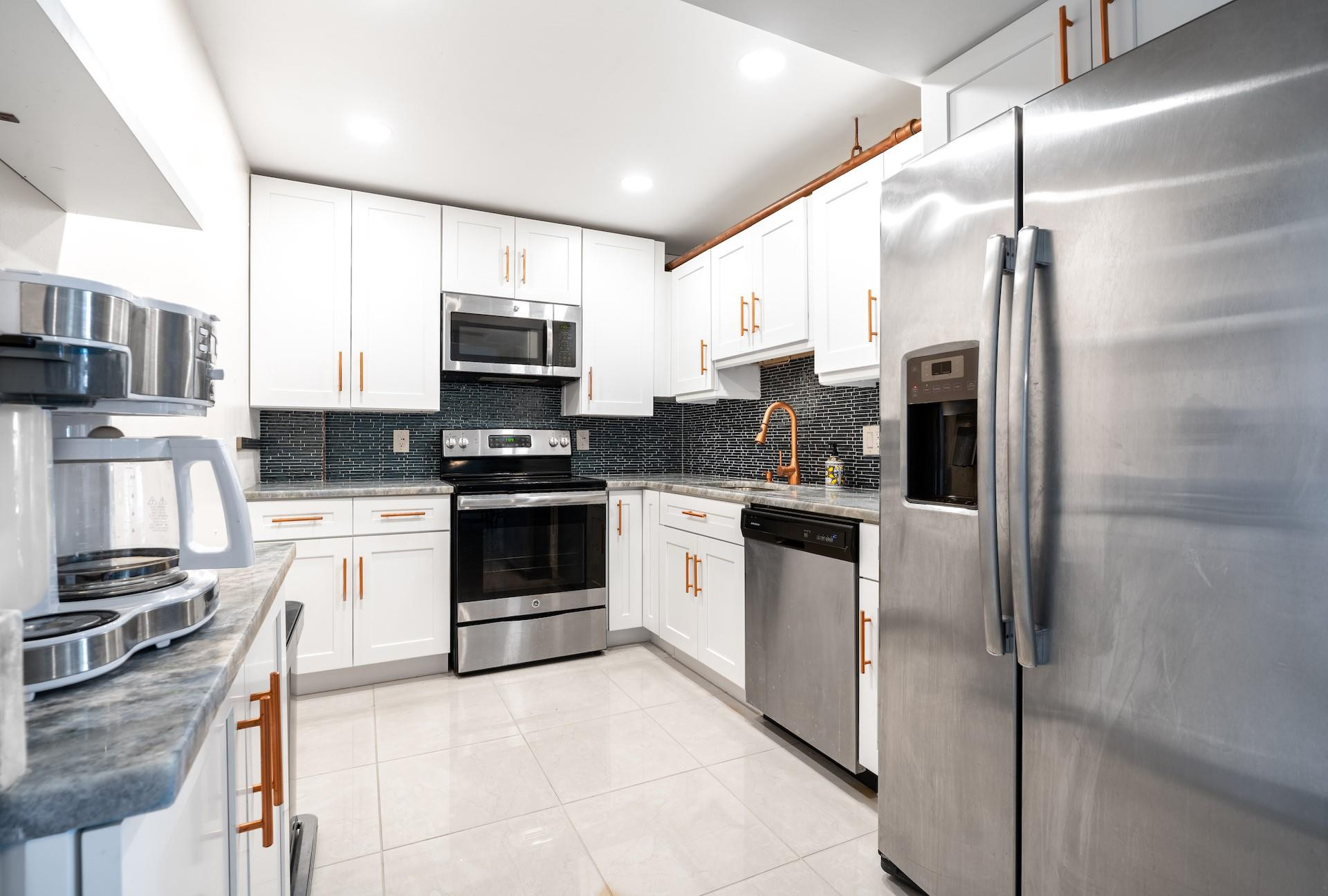 5260 Northwest 2nd Avenue, Unit PH7 Boca Raton, FL 33487 - Photo 1 of 32 Photo 1