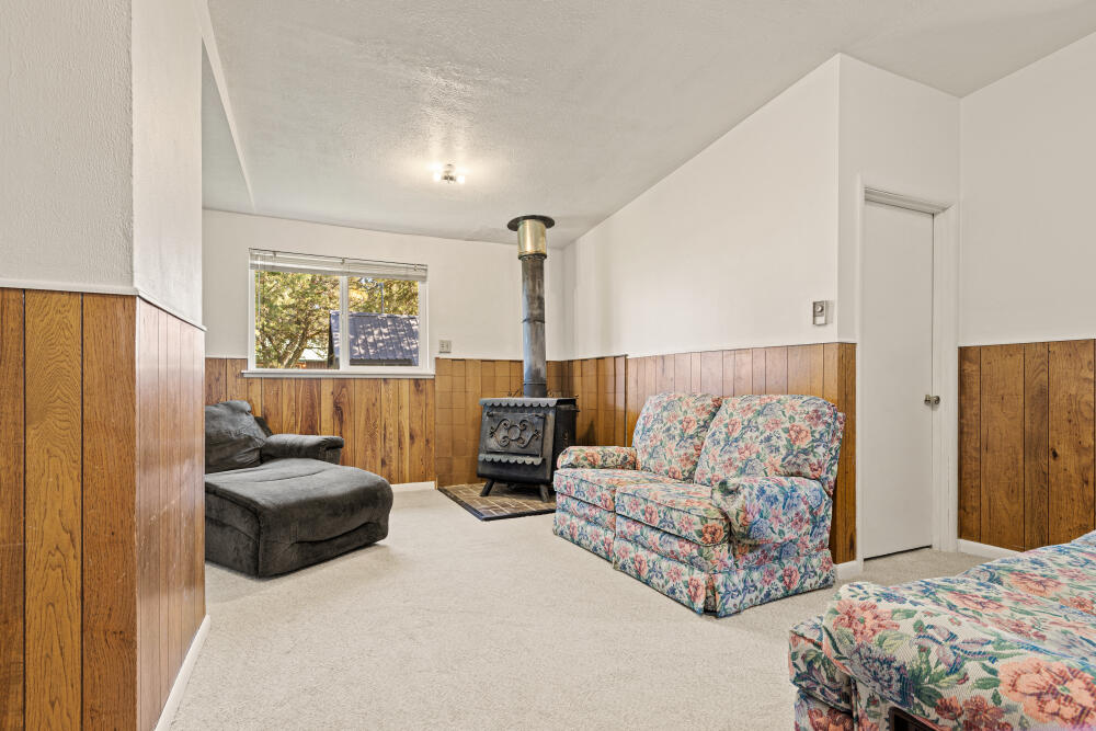 11409 Harpold Road Klamath Falls, OR 97603 - Photo 16 of 43 11409HarpoldRd.-73