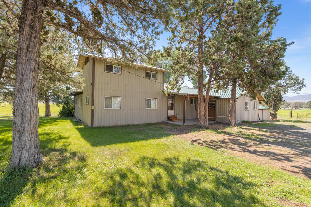 11409 Harpold Road Klamath Falls, OR 97603 - Photo 3 of 43 11409HarpoldRd.-80