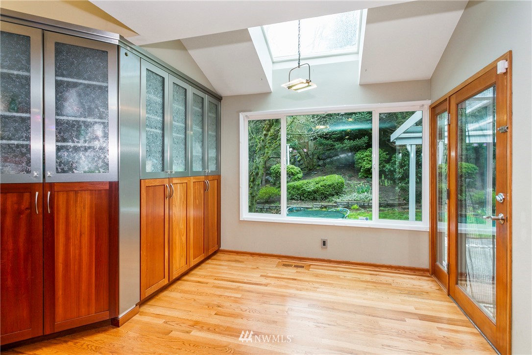 11706 Northeast 166th Court Bothell, WA 98011 - Photo 14 of 24 Gallery Image 14