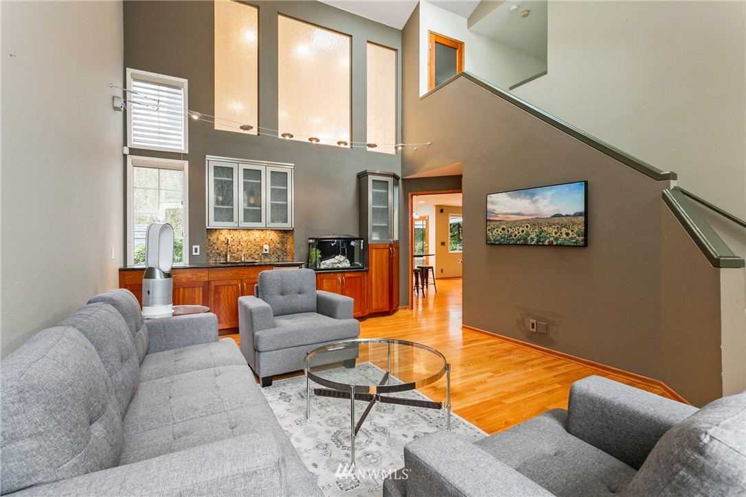 11706 Northeast 166th Court Bothell, WA 98011 - Photo 6 of 24 Gallery Image 6