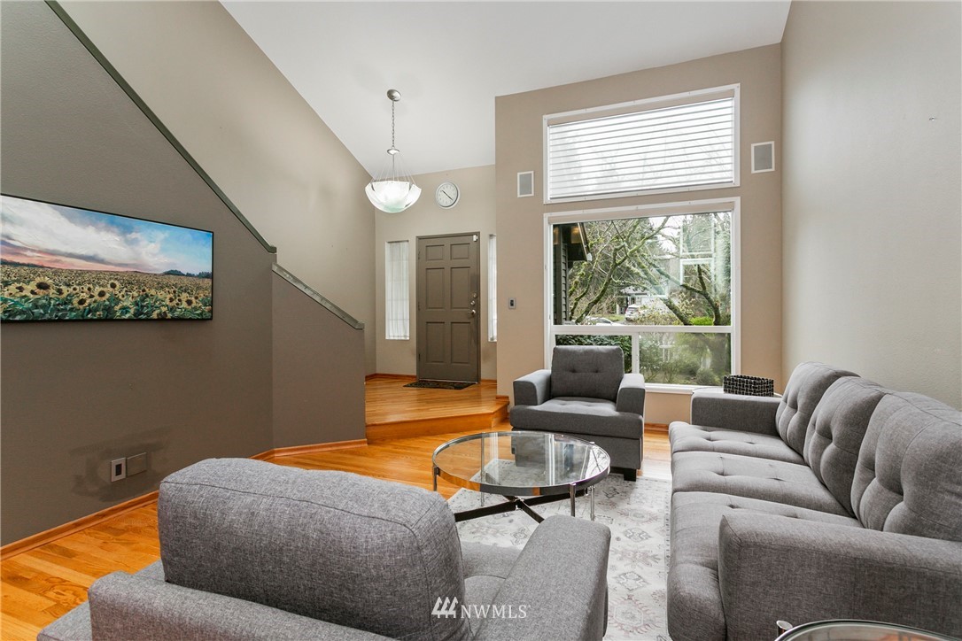 11706 Northeast 166th Court Bothell, WA 98011 - Photo 10 of 24 Gallery Image 10