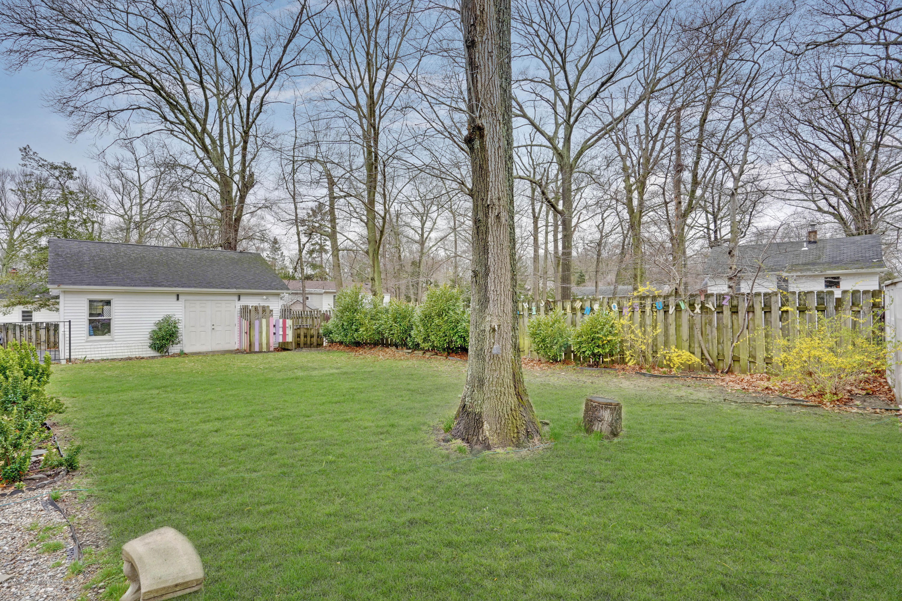 240 Woodcrest Road Oakhurst, NJ 07755 - Photo 20 of 30 mjb00141-mjb00145_1
