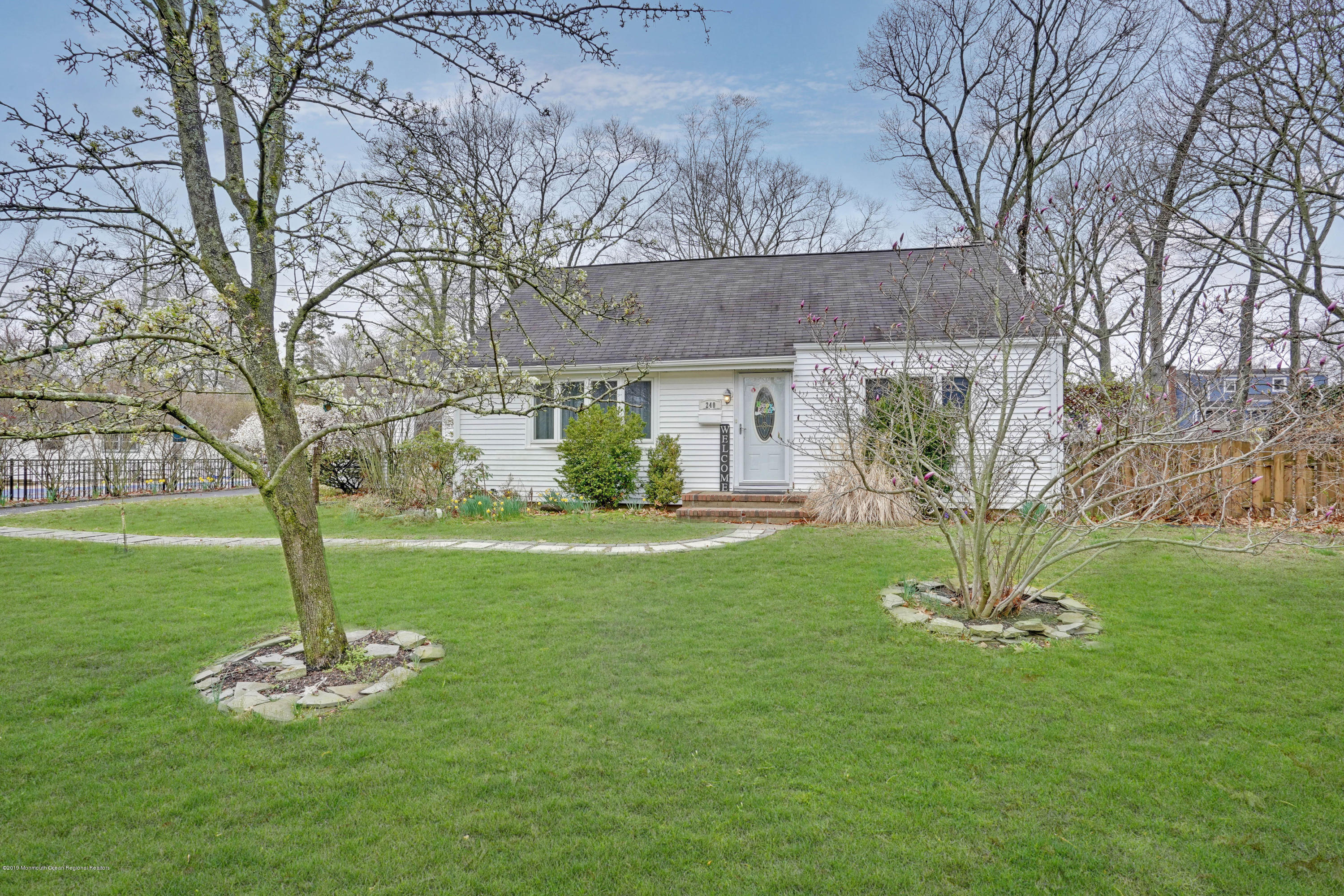 240 Woodcrest Road Oakhurst, NJ 07755 - Photo 30 of 30 mjb00166-mjb00170_1