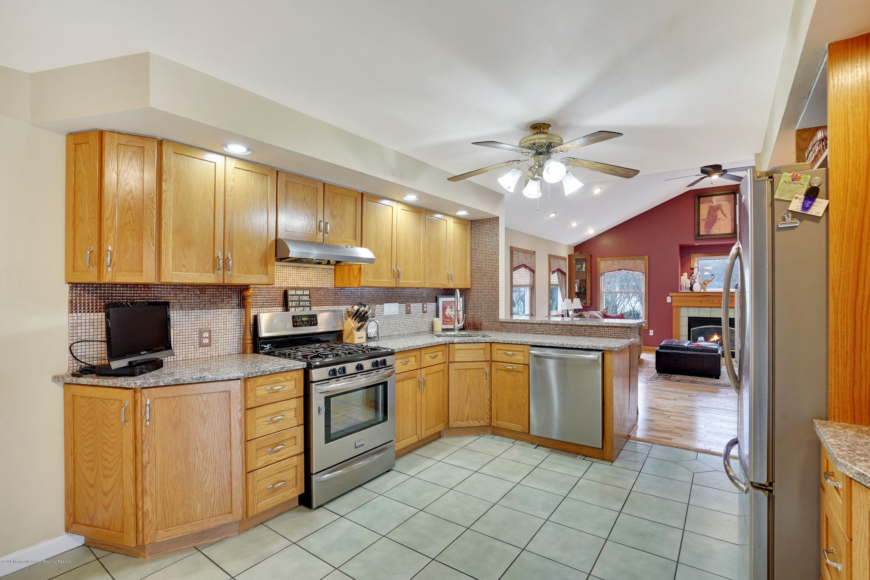 240 Woodcrest Road Oakhurst, NJ 07755 - Photo 3 of 30 mjb00071-mjb00075