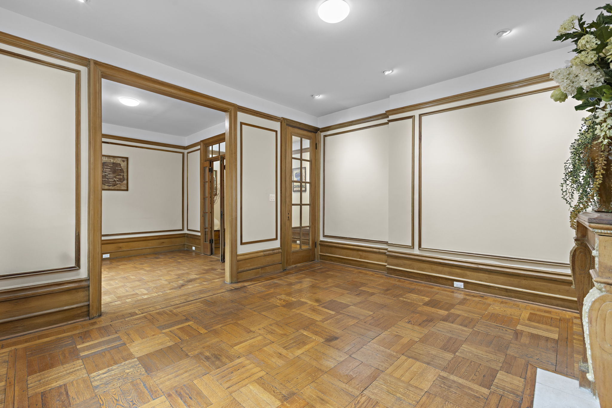 435 Convent Avenue, Unit 32 Manhattan, NY 10031 - Photo 3 of 12 a view of an empty room