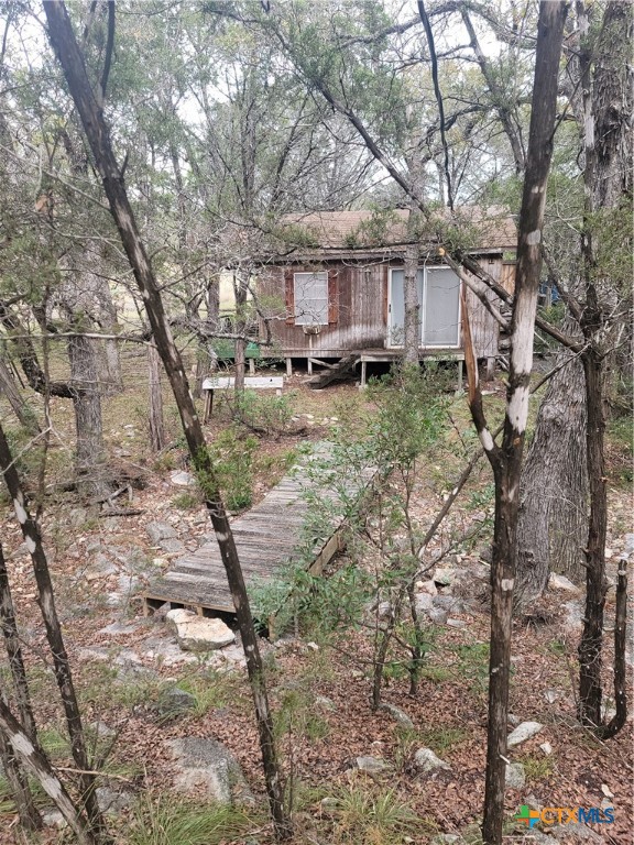 322 Cliff View Road Lampasas, TX 76550 - Photo 5 of 33 a view of a yard in front of house