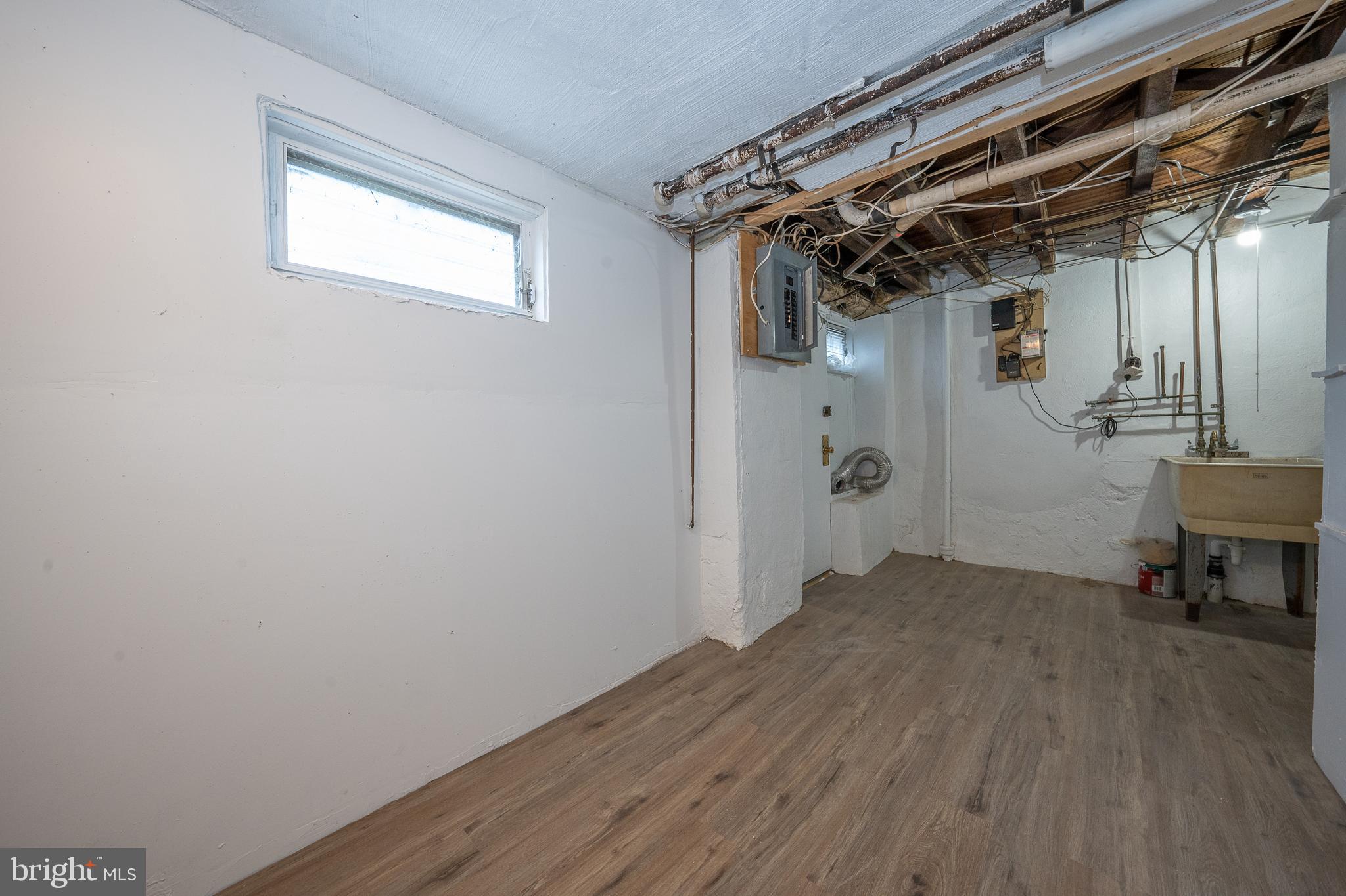 122 Ashton Road Upper Darby, PA 19082 - Photo 44 of 48
