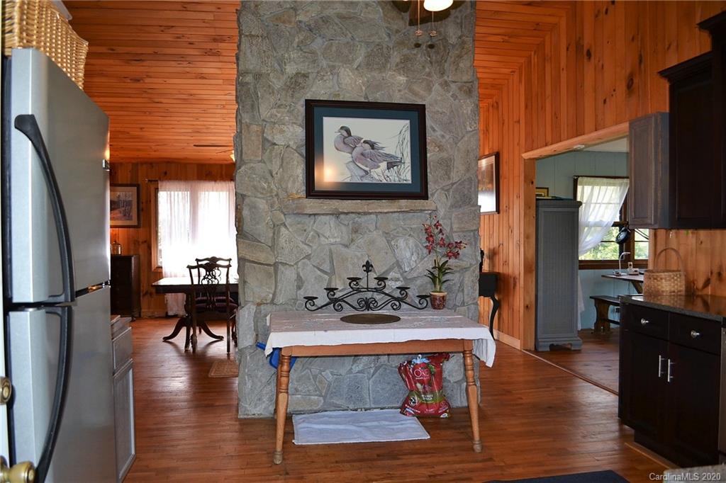1797 Old Jonas Ridge Road Newland, NC 28657 - Photo 16 of 35 Gallery Image 16