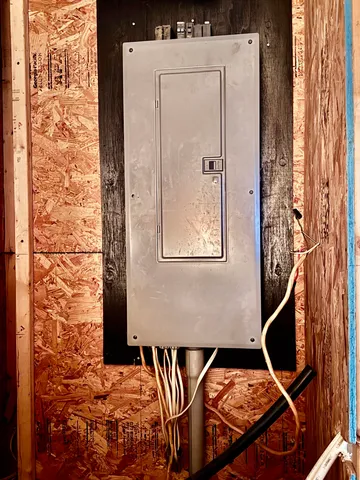 $195,000 | 2132 Vt Route 105, Bloomfield, VT 05905