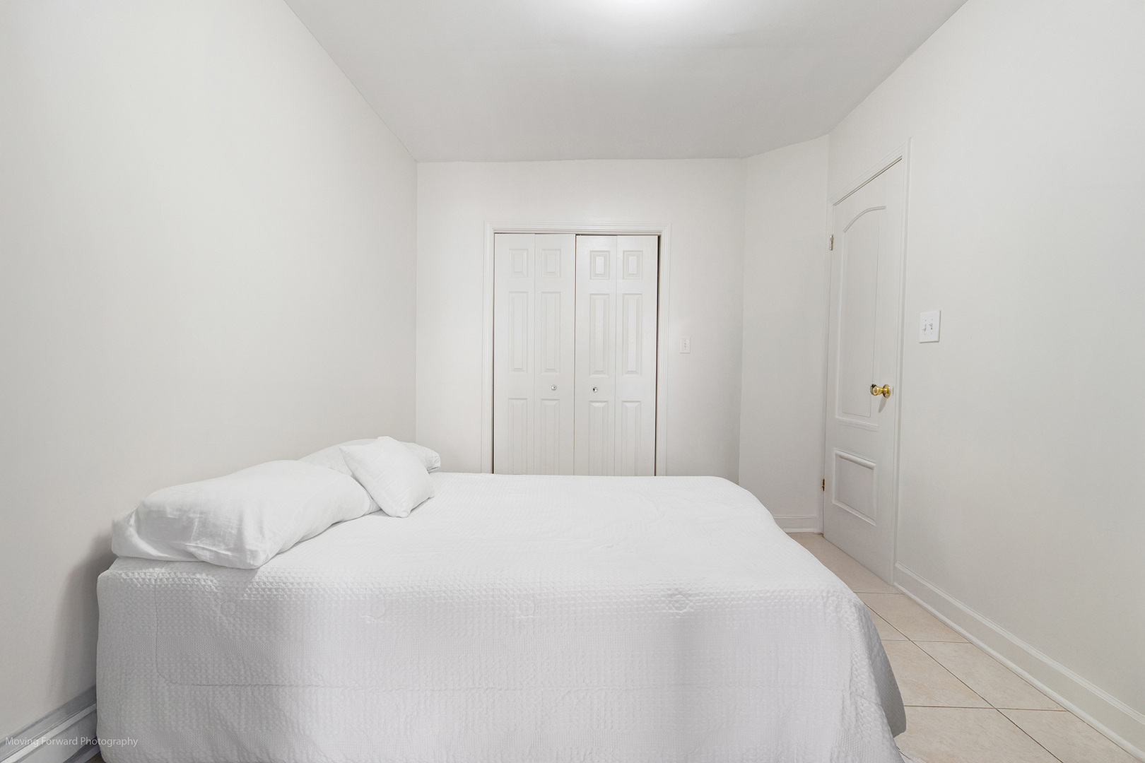 1900 South Throop Street Chicago, IL 60608 - Photo 22 of 42 a bedroom with a bed and a window