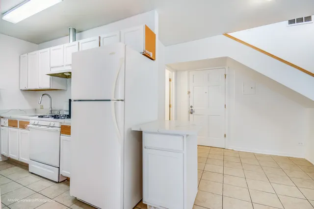 $1,899,999 | 1900 South Throop Street, Chicago, IL 60608