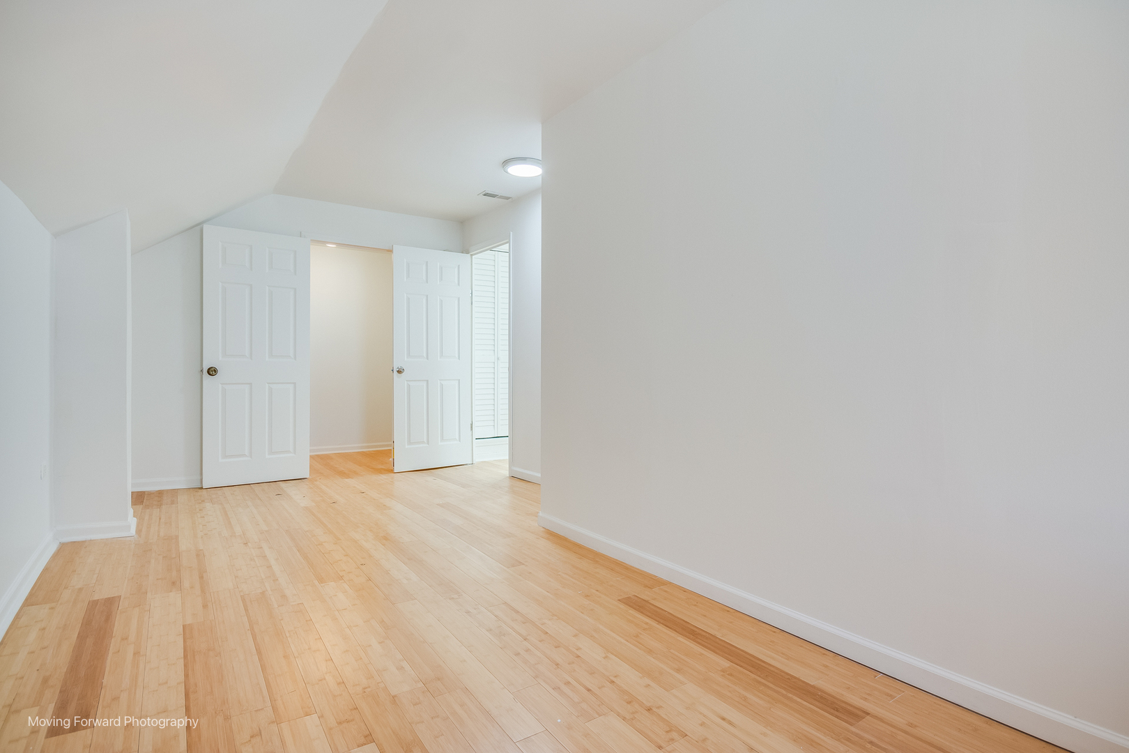 1900 South Throop Street Chicago, IL 60608 - Photo 34 of 42 a view of an empty room and wooden floor