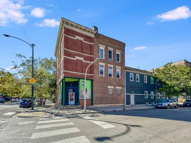 $1,899,999 | 1900 South Throop Street, Chicago, IL 60608