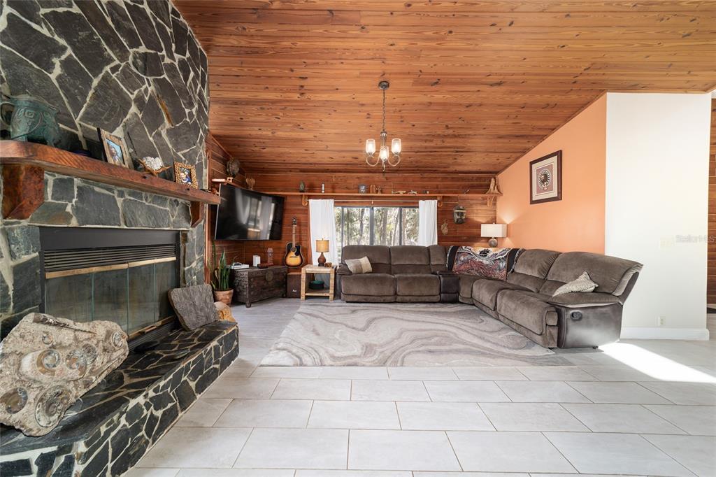 3510 Southwest 5th Court Ocala, FL 34471 - Photo 5 of 44 a living room with furniture