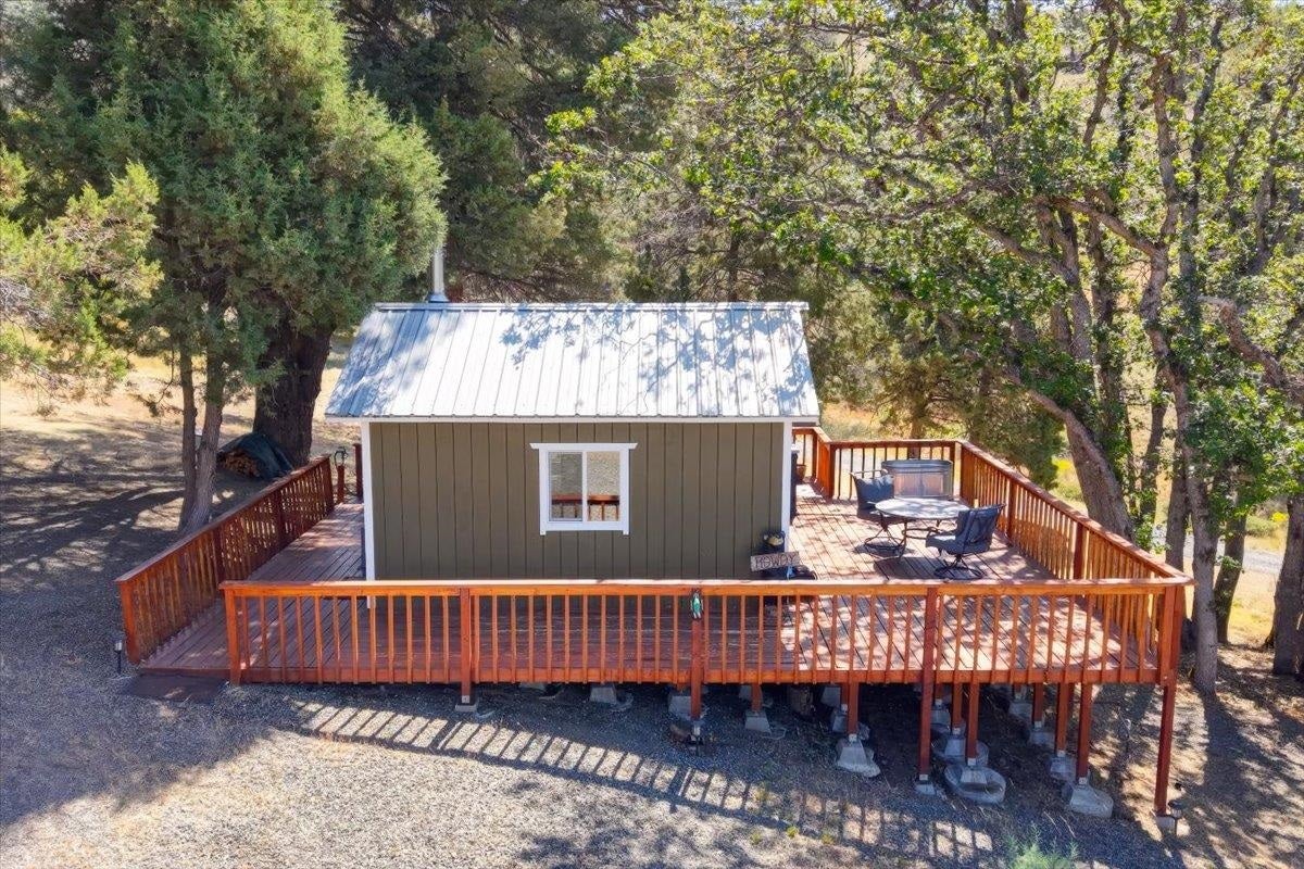 9195 Scarface Road Fort Jones, CA 96032 - Photo 8 of 47 Gallery Image 8