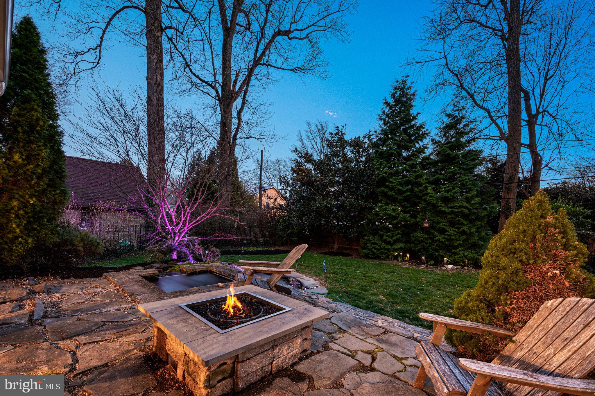 913 Twyckenham Road Media, PA 19063 - Photo 5 of 42 Gas fire pit