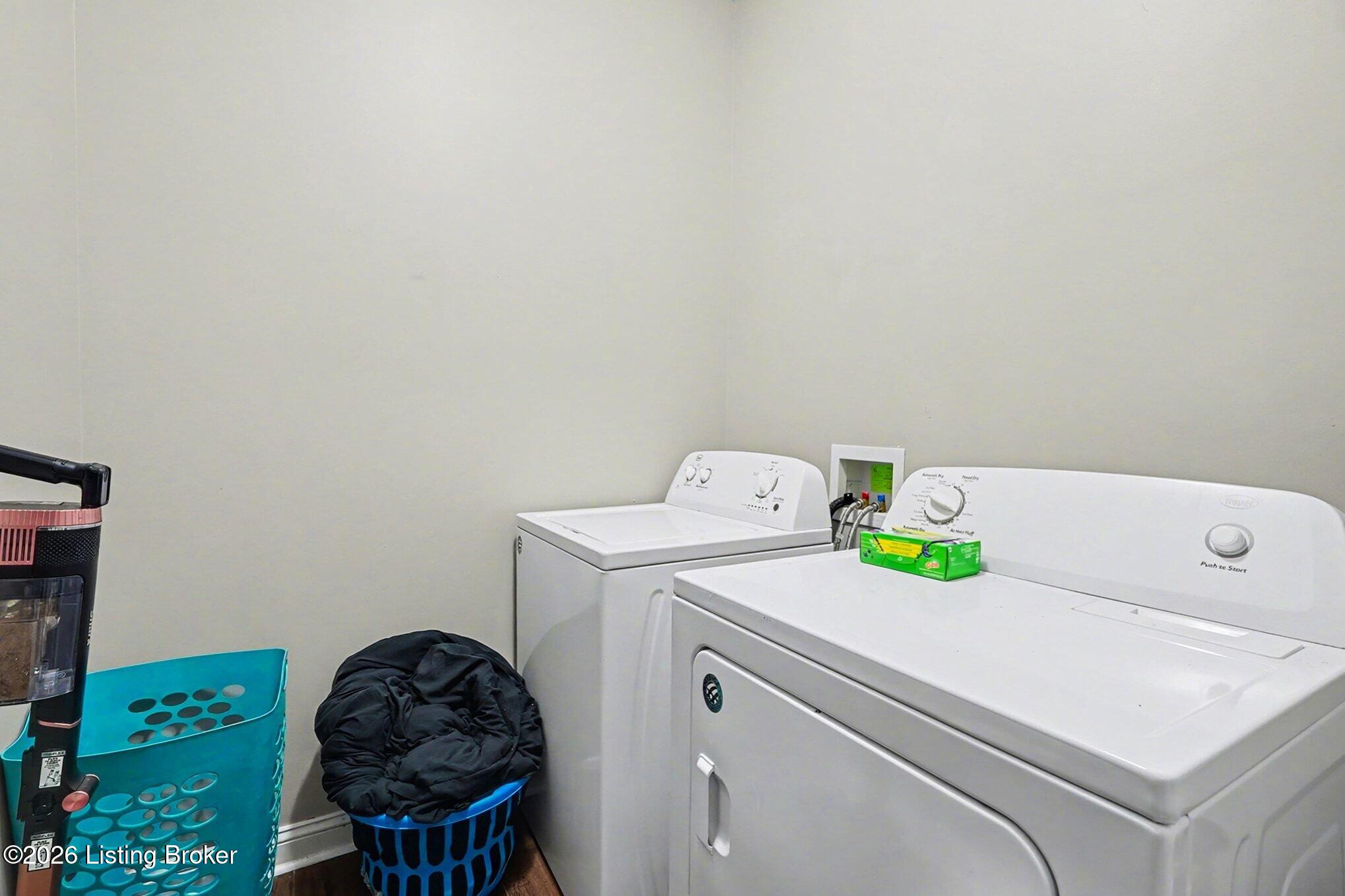 263 Reservoir Lane Springfield, KY 40069 - Photo 19 of 26 Laundry Room