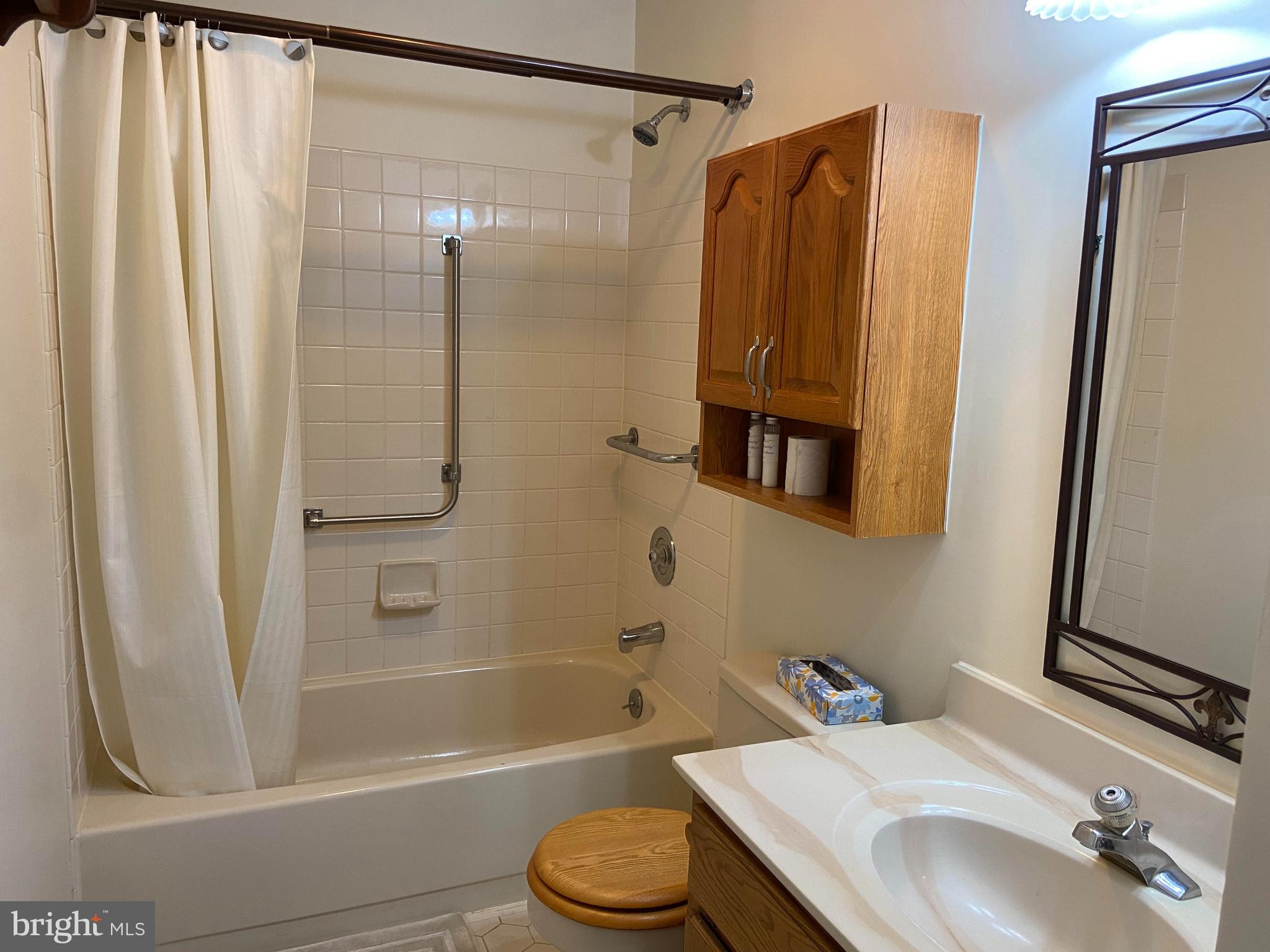 8 C Benjamin Franklin Drive Monroe Township, NJ 08831 - Photo 8 of 14