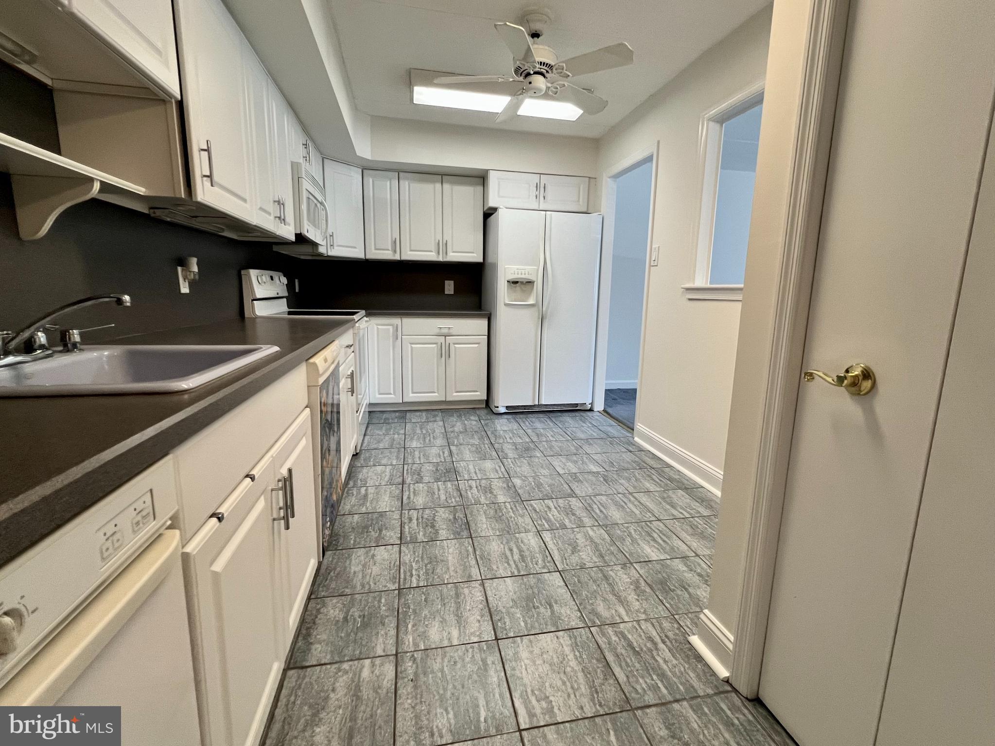 1219 West Wynnewood Road, Unit 206 Wynnewood, PA 19096 - Photo 7 of 24 Kitchen
