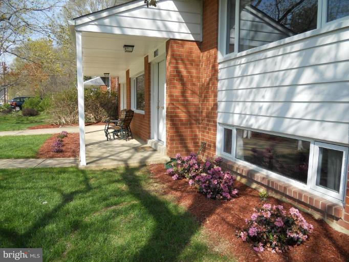 8811 Battery Road Alexandria, VA 22308 - Photo 23 of 25 Exterior #2
