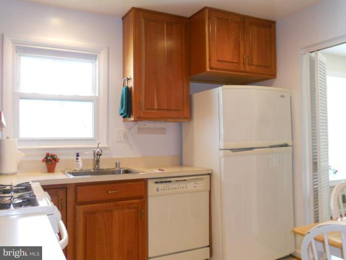 8811 Battery Road Alexandria, VA 22308 - Photo 4 of 25 Kitchen #2