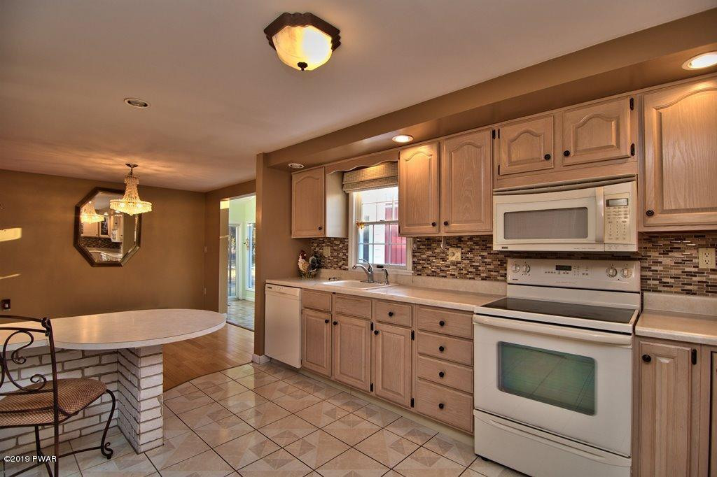 88 Moore Road Lake Ariel, PA 18436 - Photo 18 of 56 Kitchen View 4