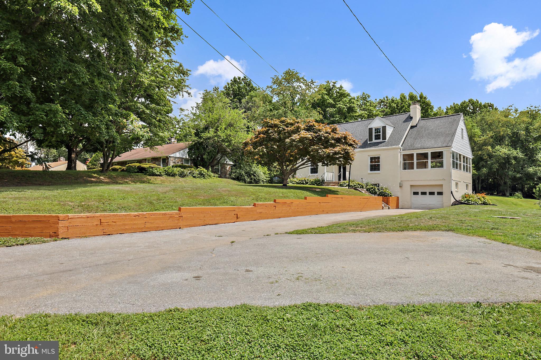 9223 Old Court Road Baltimore, MD 21244 - Photo 3 of 61