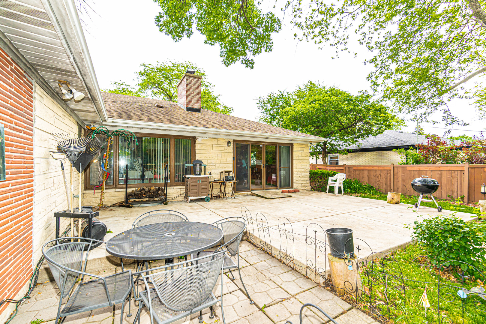 2256 North Home Avenue Park Ridge, IL 60068 - Photo 39 of 40 a house view with a sitting space and garden