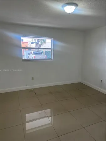 $2,500 | 16800 Northeast 4th Court, North Miami Beach, FL 33162